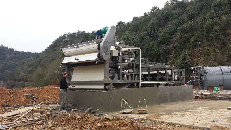 帶式壓濾機.jpg